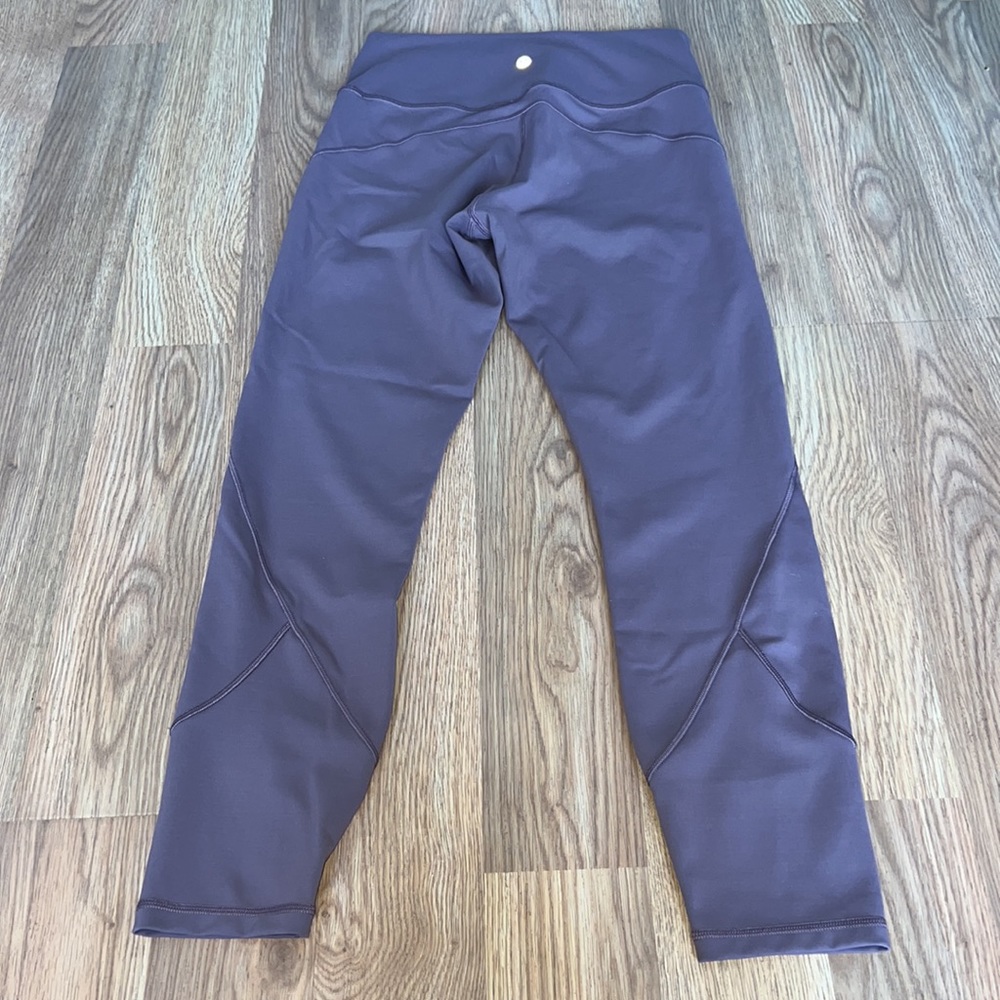Lululemon in movement arctic plum leggings sz 8 - Picture 5 of 5